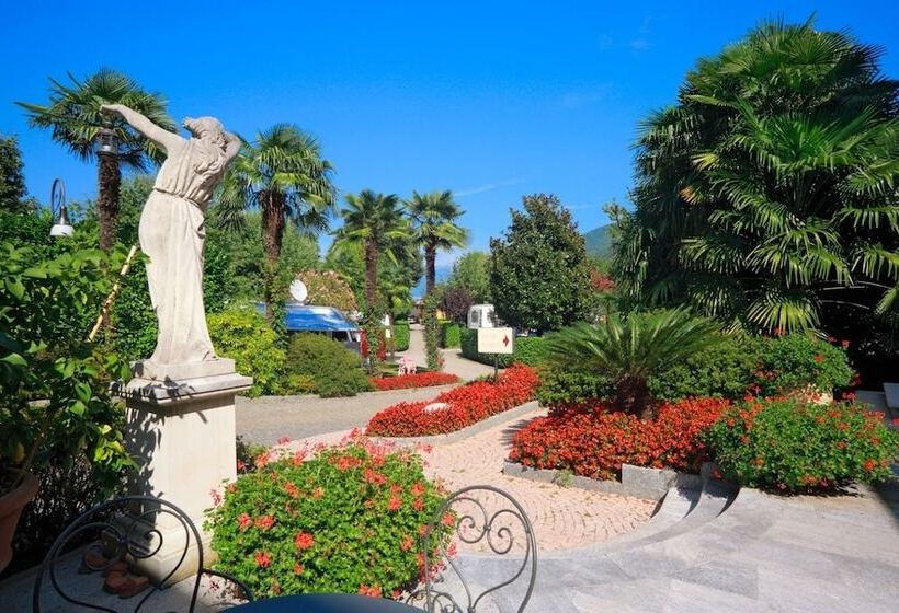 هتل Villa Delle Palme