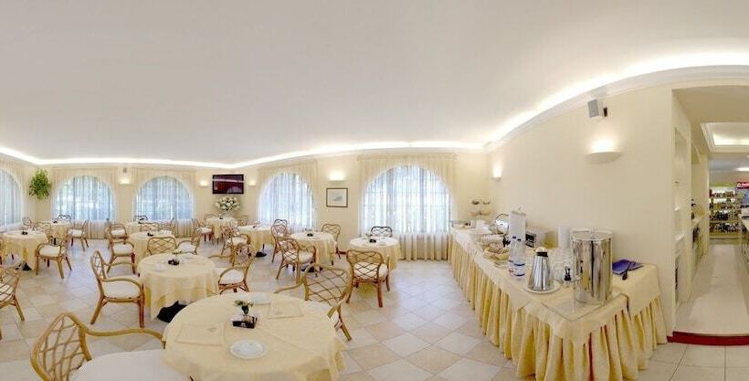 هتل Villa Delle Palme