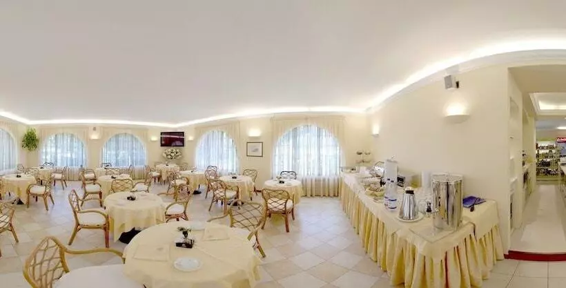 هتل Villa Delle Palme