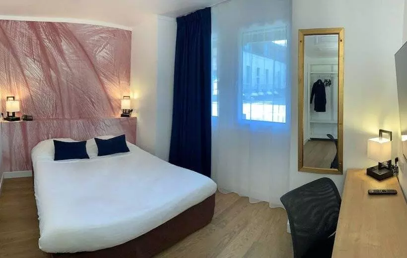 בית מלון כפרי Abbaye Du Golf De Lesigny