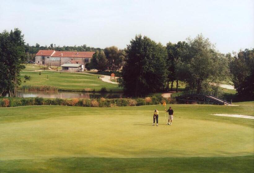 فندق Abbaye Du Golf De Lesigny
