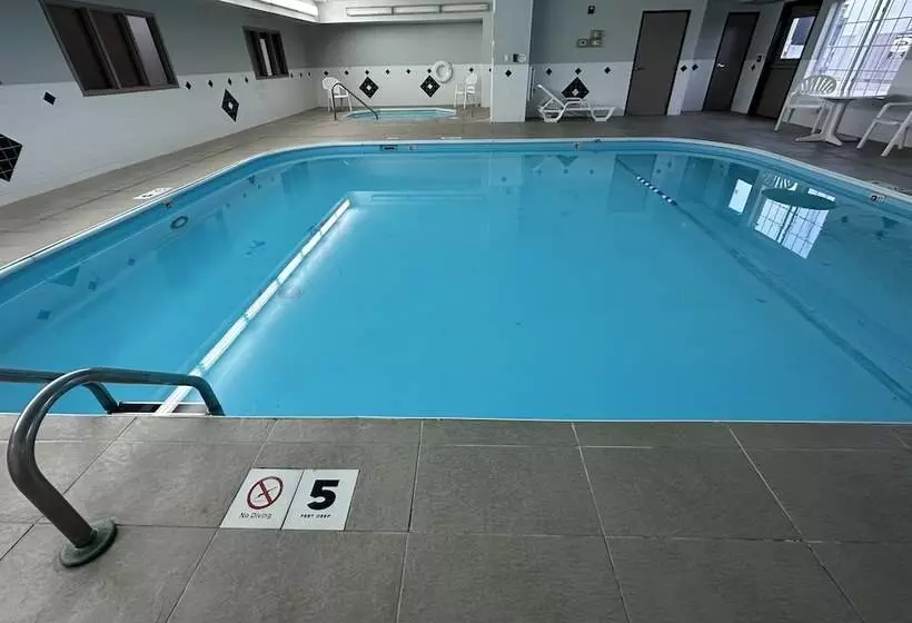 هتل Americinn By Wyndham, Galesburg, Il