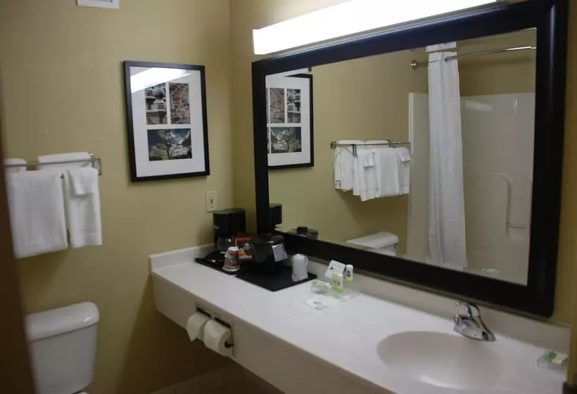 هتل Americinn By Wyndham, Galesburg, Il