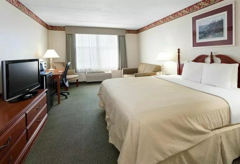 酒店 Christiana Inn and Suites