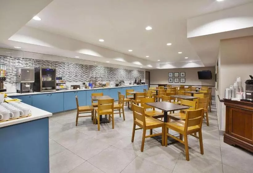 酒店 Country Inn & Suites By Radisson, Big Rapids, Mi