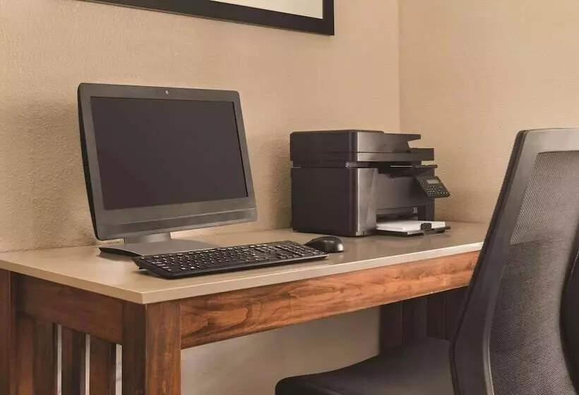 酒店 Country Inn & Suites By Radisson, Dubuque, Ia