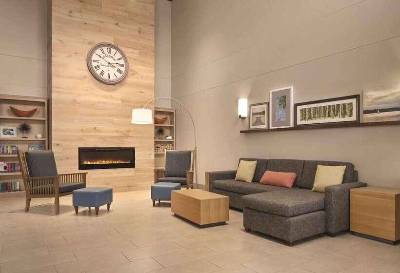 هتل Country Inn & Suites By Radisson, Dubuque, Ia