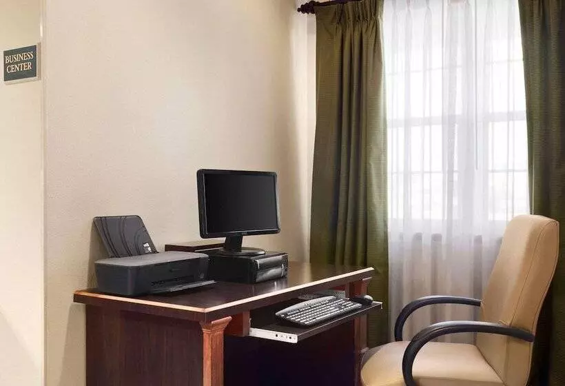 호텔 Country Inn & Suites By Radisson, Kearney, Ne