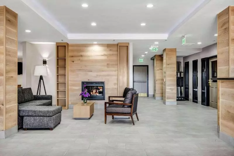 ホテル Country Inn & Suites By Radisson, Oklahoma City At Northwest Expressway, Ok