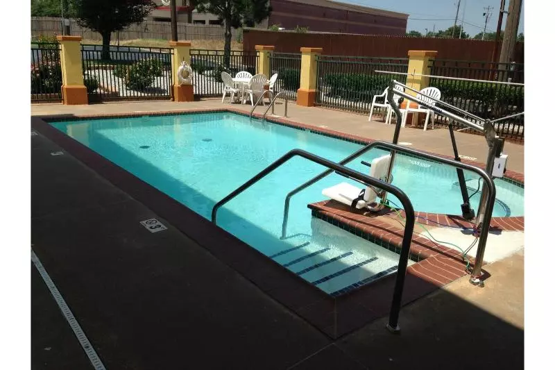 ホテル Country Inn & Suites By Radisson, Oklahoma City At Northwest Expressway, Ok