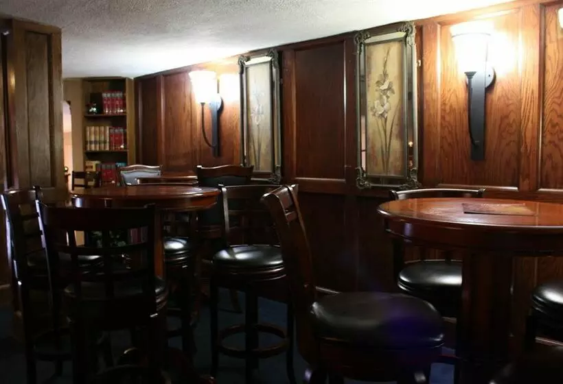 هتل Grand Royale Clarion Collection