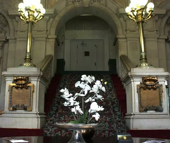 هتل Grand Royale Clarion Collection