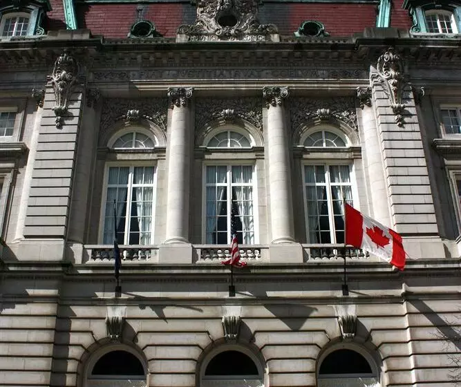 هتل Grand Royale Clarion Collection