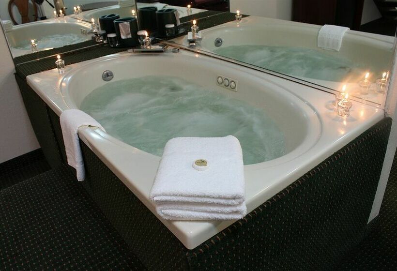 Hotel Grand Royale Clarion Collection