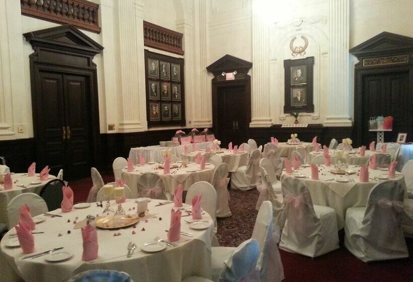 Hotel Grand Royale Clarion Collection