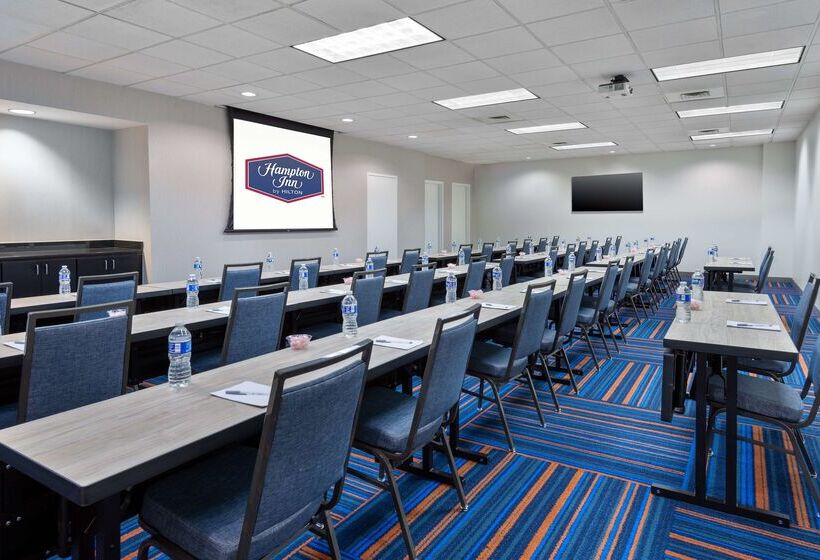 هتل Hampton Inn Charlotteuptown