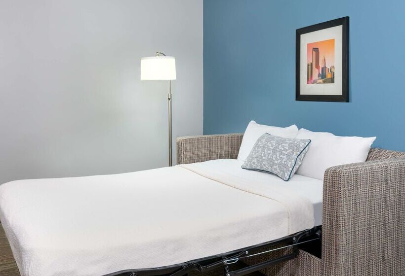 هتل Hampton Inn Charlotteuptown