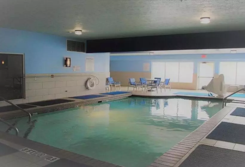 فندق Holiday Inn Express & Suites Indianapolis North   Carmel, An Ihg