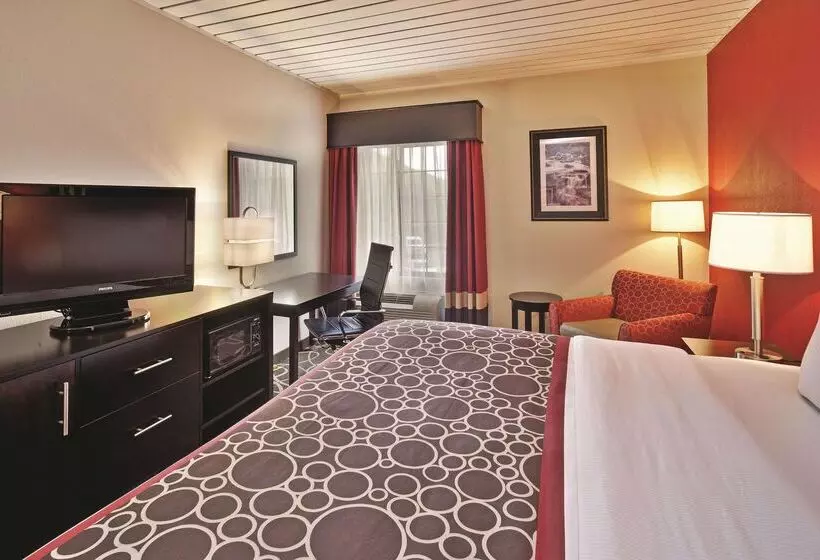 ホテル La Quinta Inn & Suites By Wyndham Elkview Charleston Ne