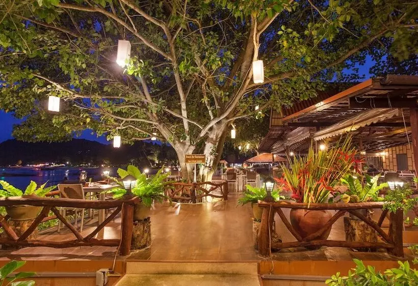 בית מלון כפרי Phi Phi Natural Resort