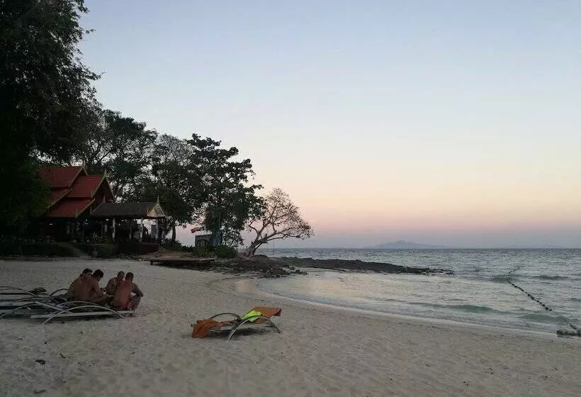 בית מלון כפרי Phi Phi Natural Resort