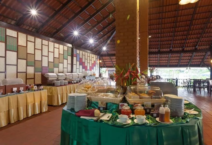 בית מלון כפרי Phi Phi Natural Resort