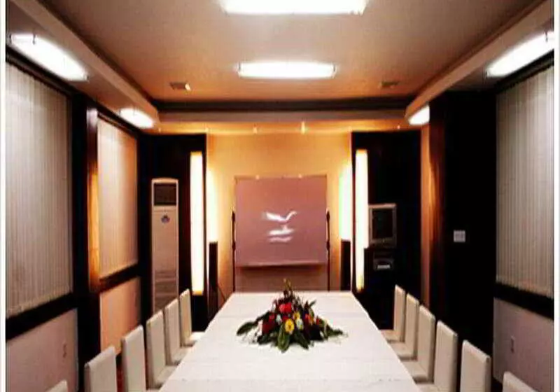 فندق Regency Holiday