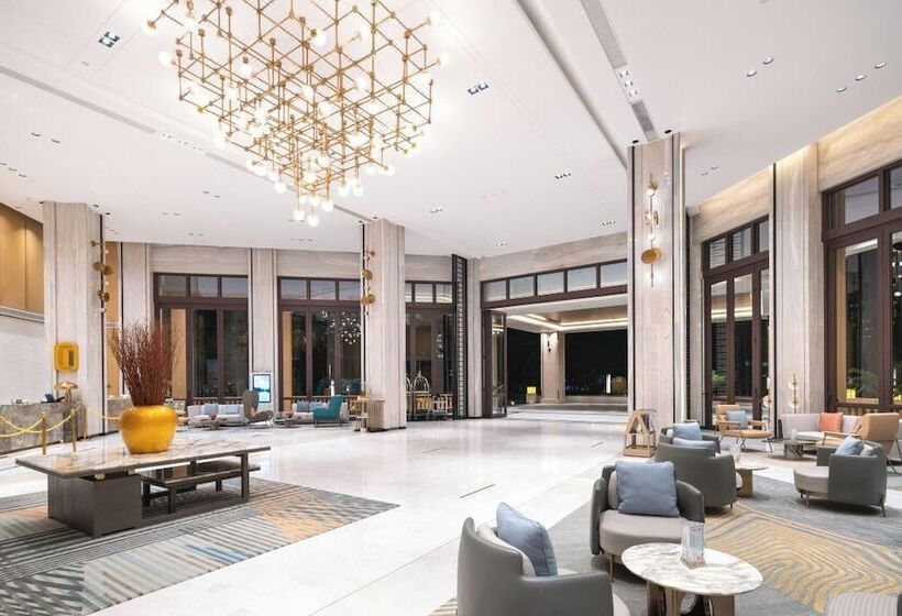 בית מלון כפרי Sanya Golden Phoenix Sea View