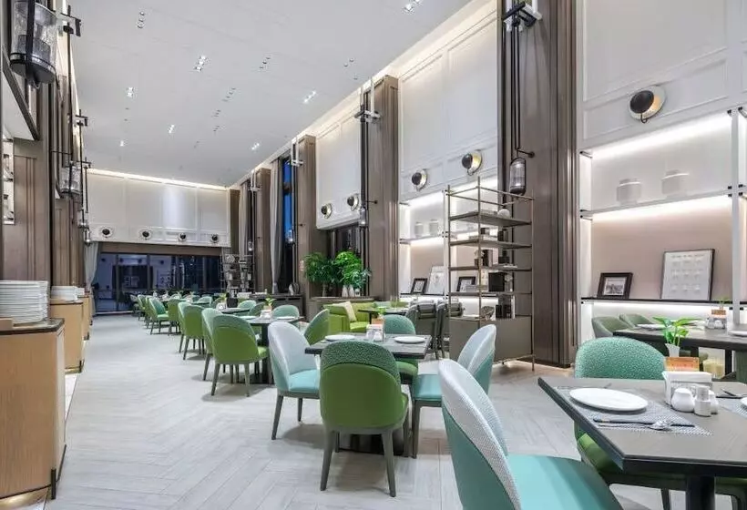 فندق Sanya Golden Phoenix Sea View