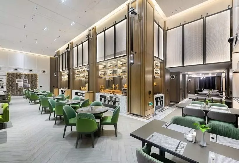 فندق Sanya Golden Phoenix Sea View