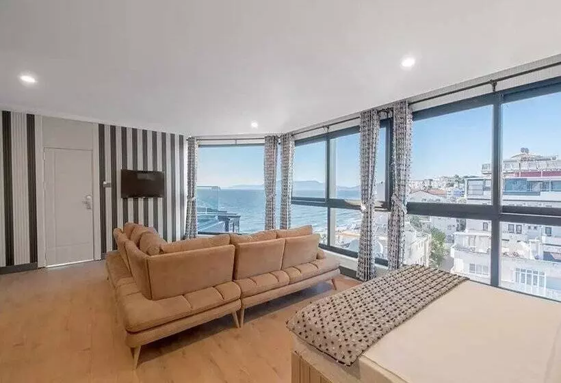 Jura Hotels Ada Beach