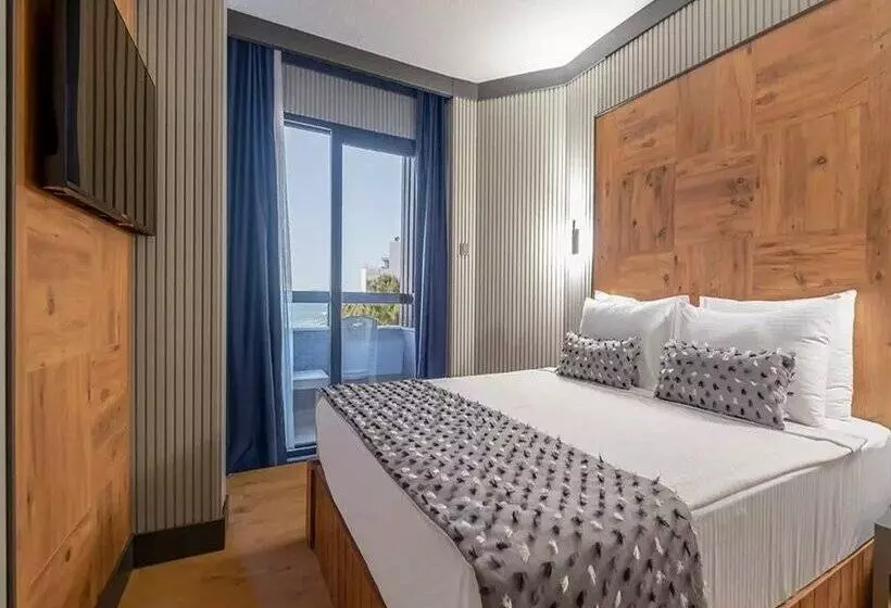 Jura Hotels Ada Beach