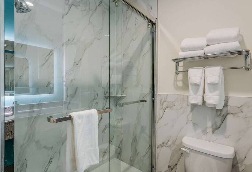 هتل Red Lion Inn & Suites Katy