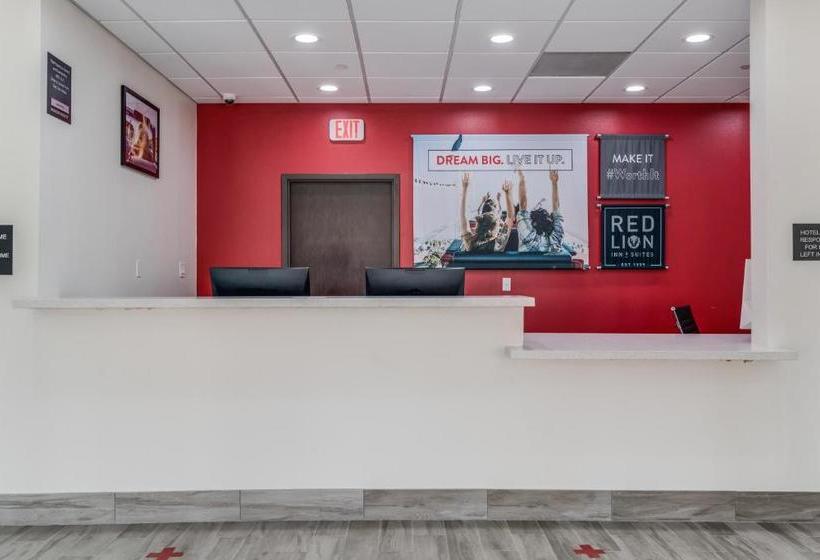 هتل Red Lion Inn & Suites Katy