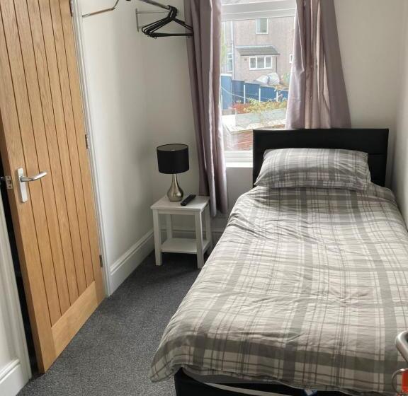 Пансион The Gladson Guesthouse