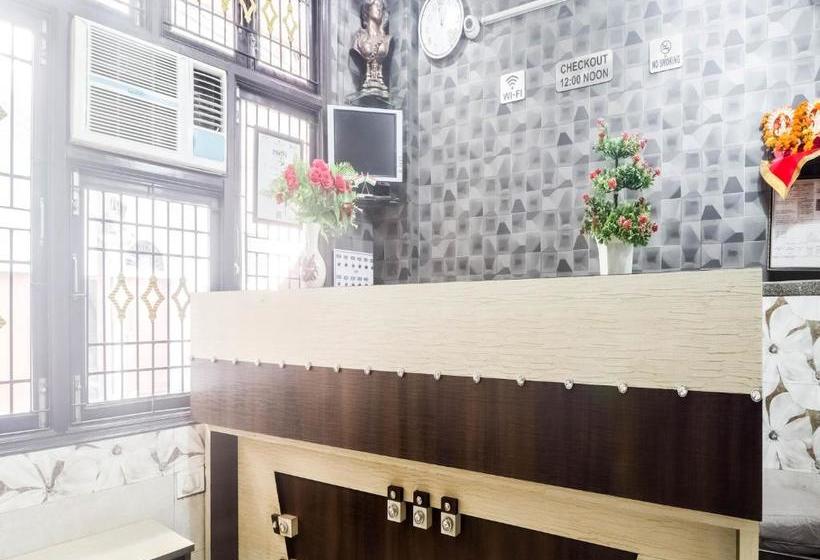 호텔 Spot On 74399  Vinamra