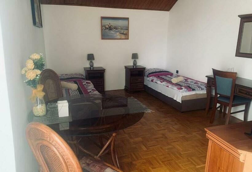 פנסיון Motorest Milka