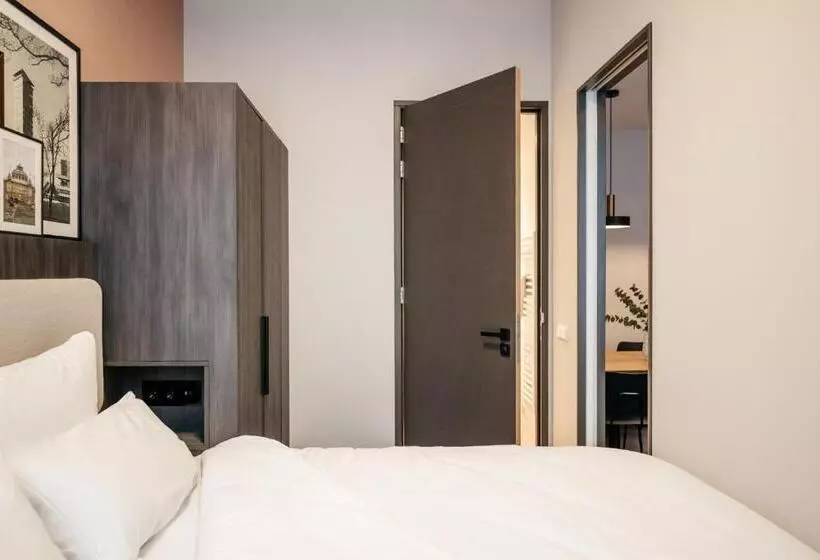 Yays The Hague Willemspark By Numa