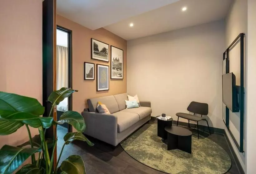 Yays The Hague Willemspark By Numa