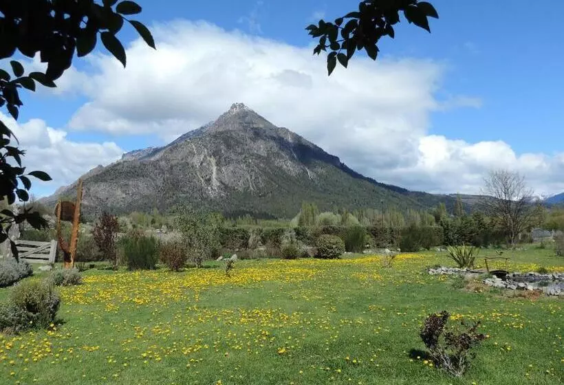 Retkeilymaja Hosteria El Hoyo