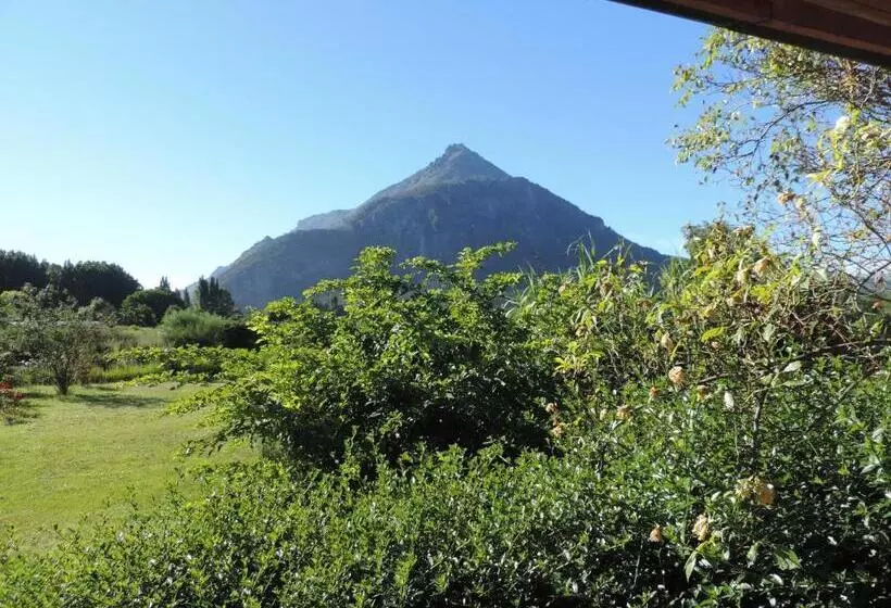 Retkeilymaja Hosteria El Hoyo