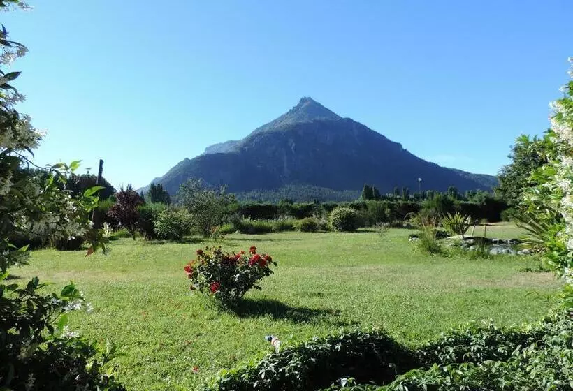 Retkeilymaja Hosteria El Hoyo