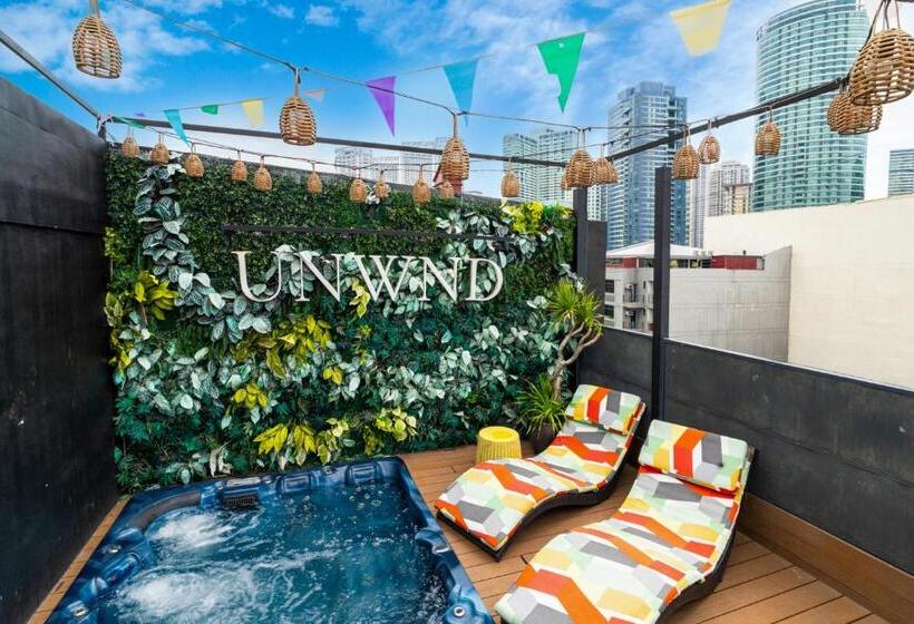 הוסטל Unwnd Boutique Hotel Makati