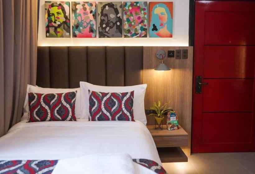 הוסטל Unwnd Boutique Hotel Makati