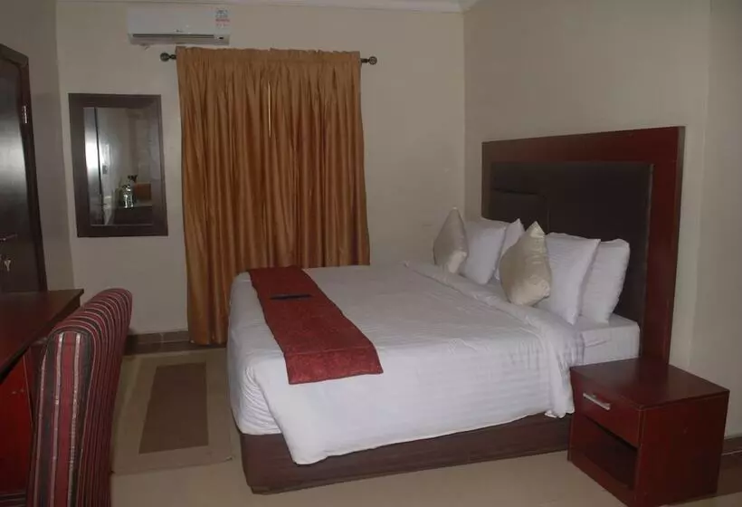 De Dreams Hotel & Suite