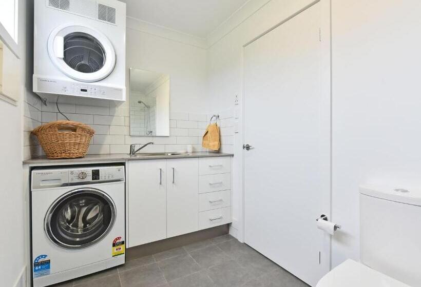 ホテル Kinloch Cottage Renovated To New On Daisy Hill Vineyard