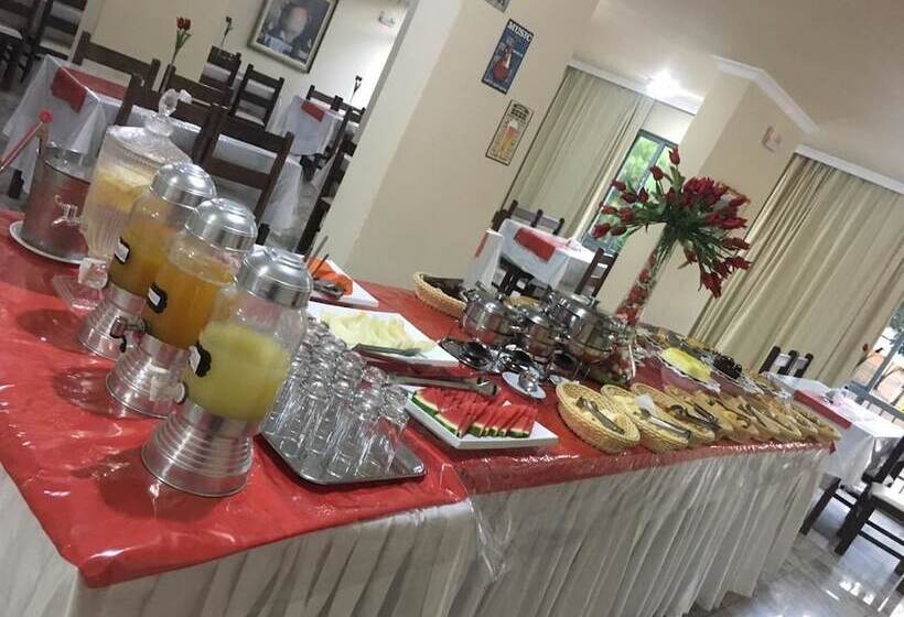 בית מלון כפרי Serrador