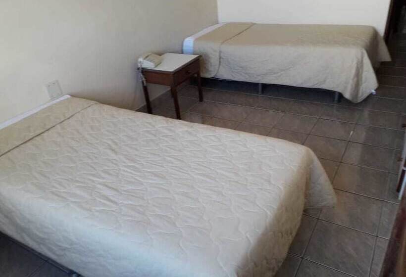 בית מלון כפרי Serrador