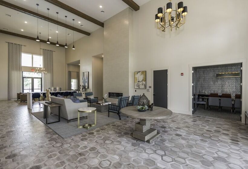 فندق Silver Collection