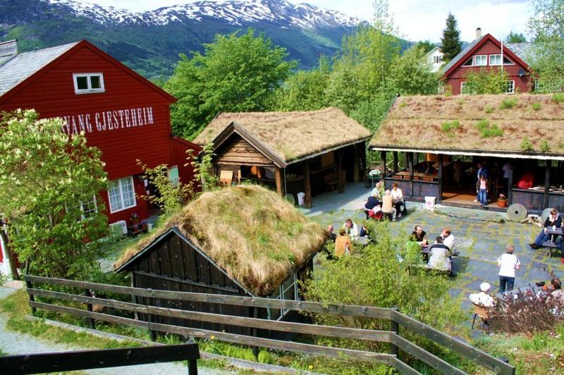 ユースホステル Ullensvang Gjesteheim